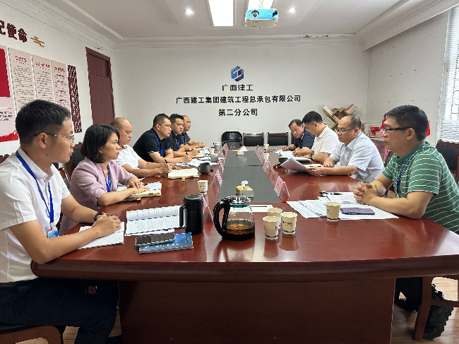 调研会现场。王莹摄（建图）.png
